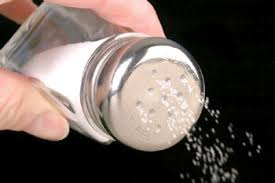 استاندارد میزان نمک، شکر و روغن در مواد غذایی اصلاح شد