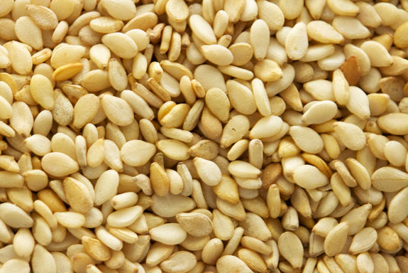 واردات کنجد چقدر ارز از کشور خارج کرده است؟