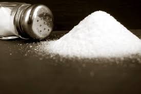 خطرات استفاده بی رویه از نمک طعام جدی گرفته شود/ افرایش بیماری قلبی ارمغان مصرف بی رویه نمک