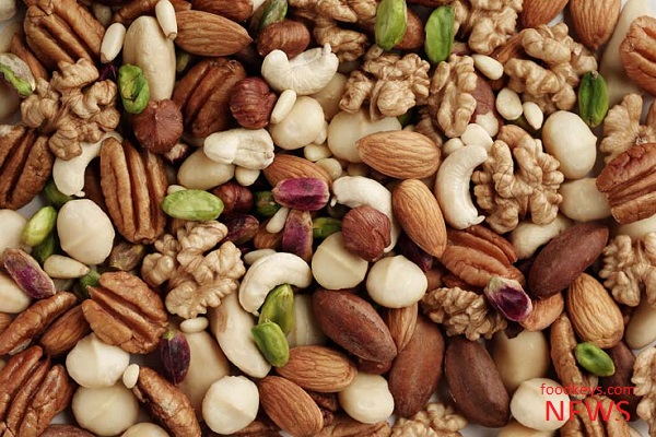 افتتاح نخستین مرکز فرآوری و عرضه آجیل و خشکبار در مشهد