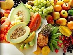 کاهش شدید تقاضای مردم برای خرید میوه/ افزایش نرخ دلار قاچاق میوه را از بین برد