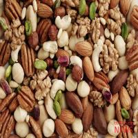 مراقب آجیل های کهنه باشید/سم آفلاتوکسین در آجیل تقلبی
