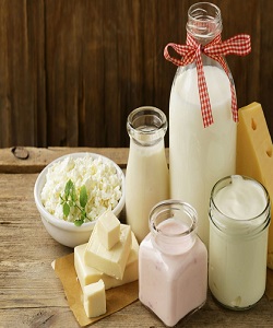  کاهش ۱۵ تا ۲۰ درصدی مصرف لبنیات / تشدید خروج شیر خام از کشور