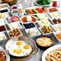 از مصرف 9 ماده غذایی در وعده صبحانه پرهیز کنید!