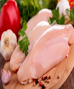 عرضه گوشت مرغ و طیور ۱۰.۵ درصد افزایش یافت
