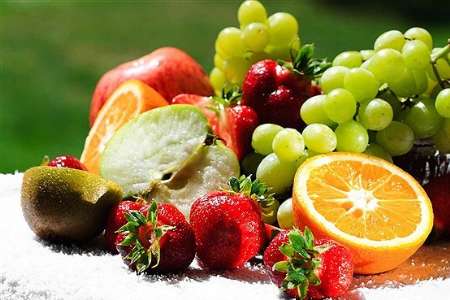 بازار میوه‌های ممنوعه از رونق افتاد