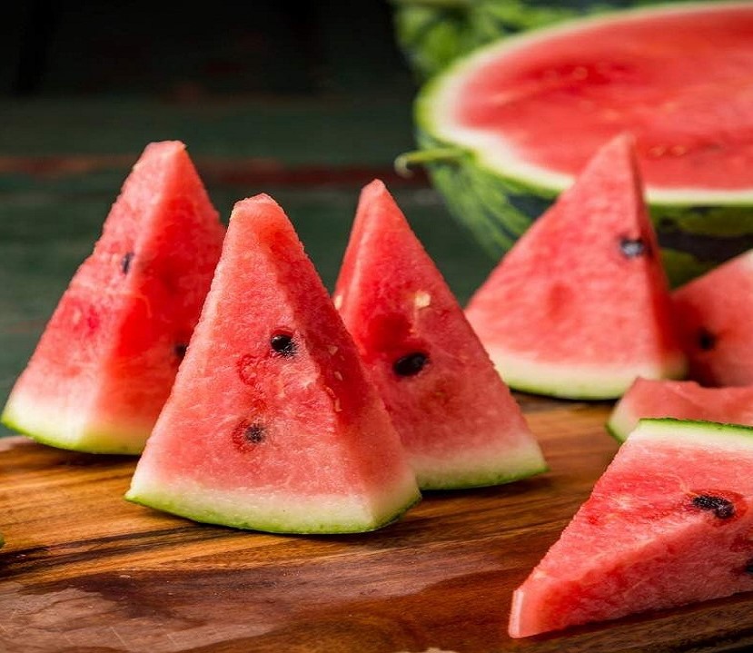 کمبودی در توزیع هندوانه شب یلدا نداریم