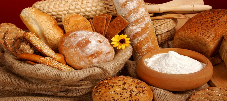 تمرکز وزارت بهداشت برای پخت نان با آرد کامل